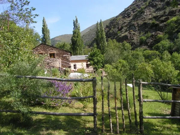 AUTHENTIQUE MAS CATALAN DE MONTAGNE