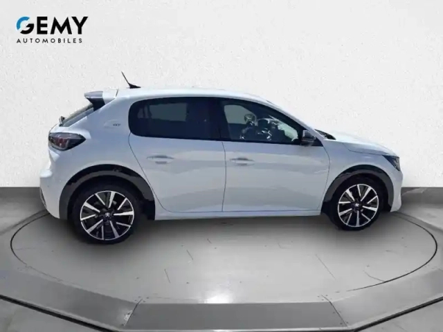Peugeot 208 puretech 130 s&amp;s eat8 — photo 1