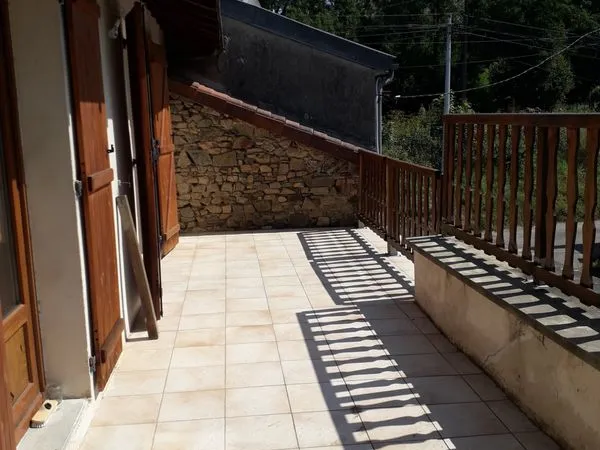 T3 69m2 1er etage avec terrasse