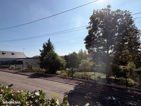 🌳 Terrain constructible 2800 m² - Grouches-Luchuel (80600)
