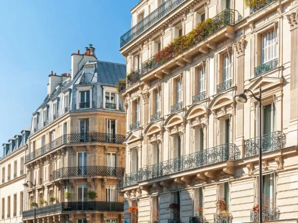 Hôtel 2500 m²