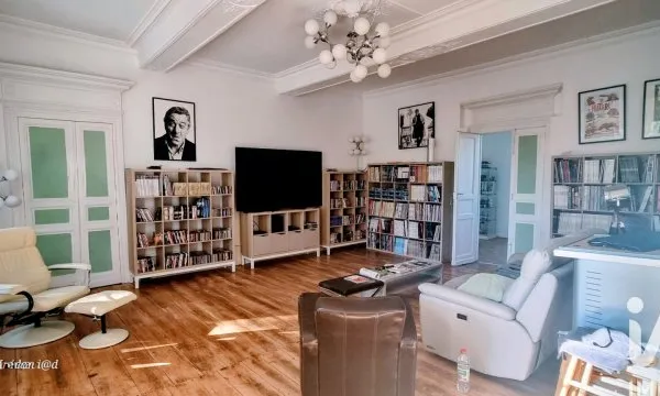 Maison 12 pièces 480 m²