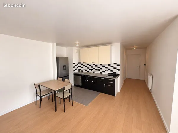 À VENDRE - Appartement T3 de 64 m² avec terrasse, espace vert et parking - Les Mureaux