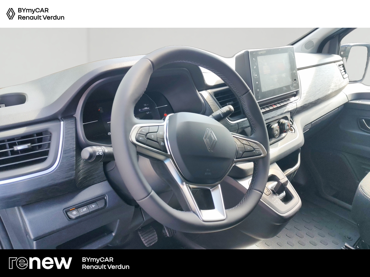 Renault Trafic Blue dCi 170 auto — photo 10