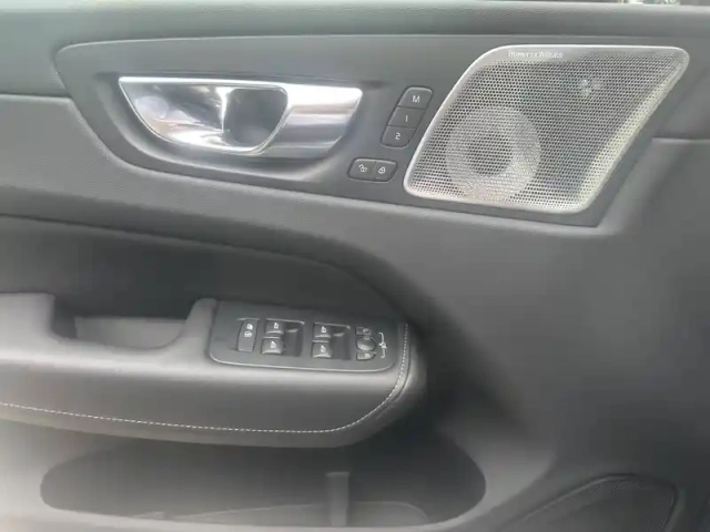 Volvo Xc60 t6 awd hybride rechargeable 253 ch+145 ch geartronic 8 — photo 14