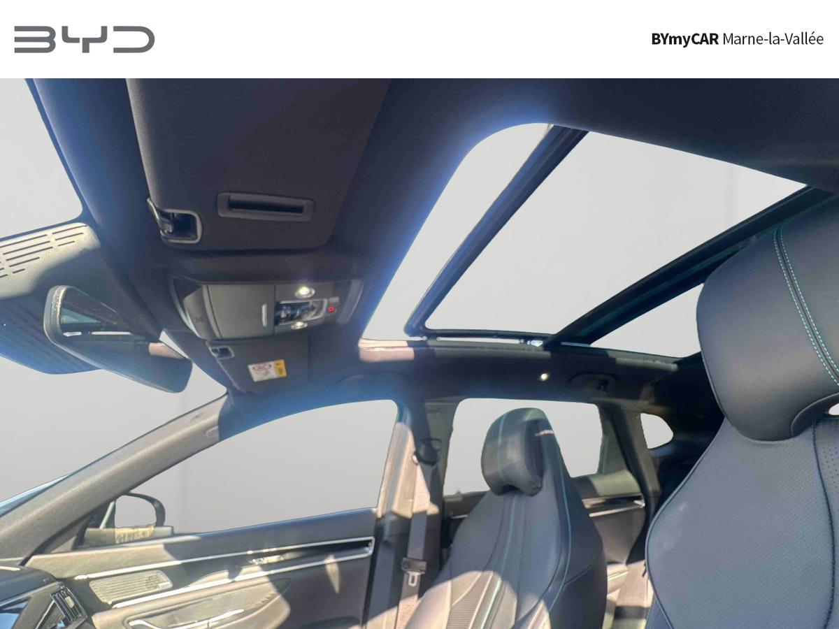 BYD Seal U 1.5l DM-i 218 ch PHEV — photo 21