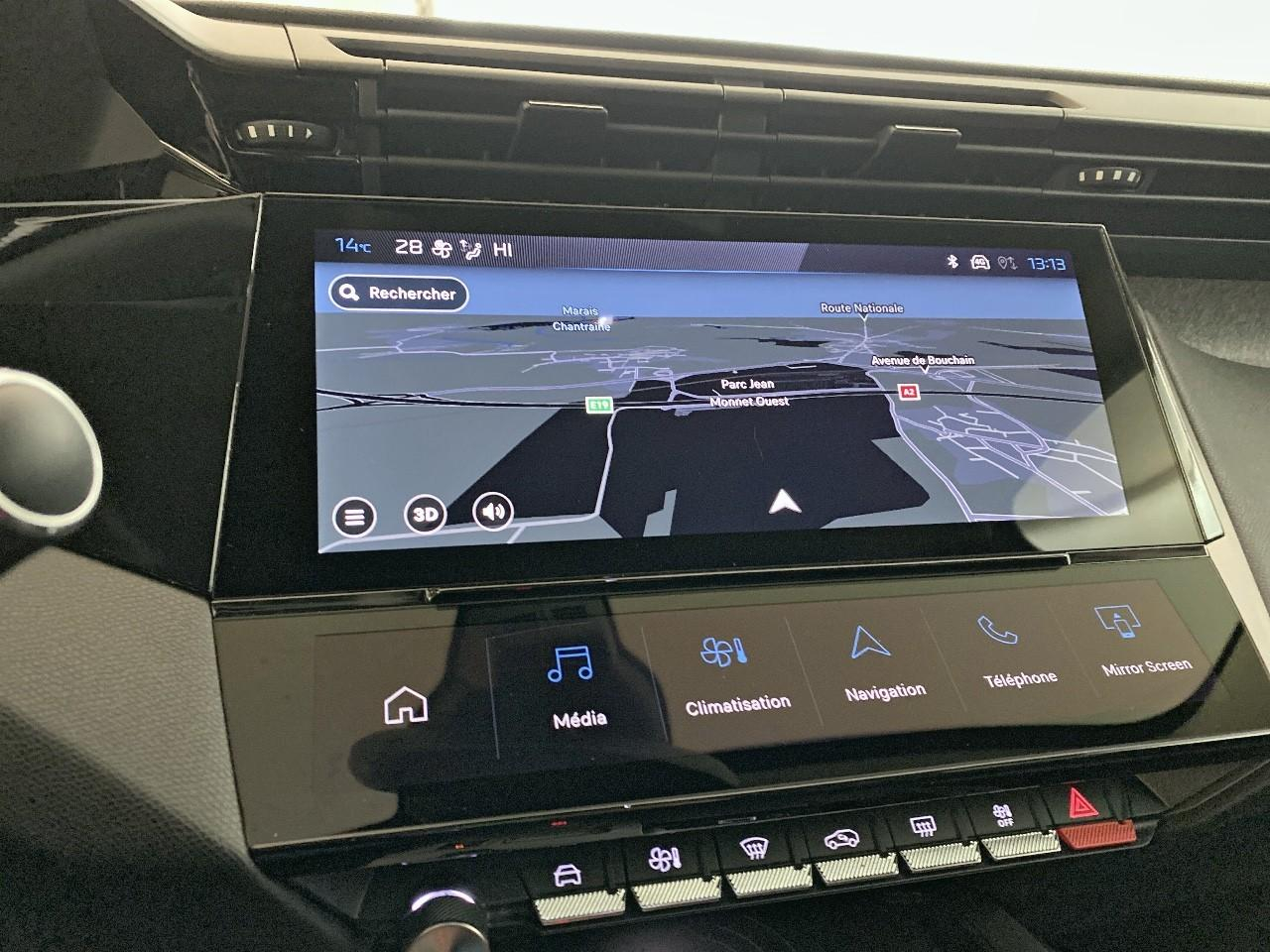 Peugeot 308 hybrid 145 e-dcs6 allure — photo 16
