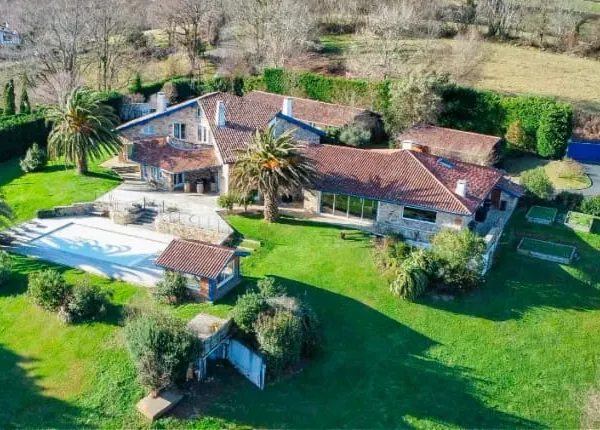 Propriété 350 m²