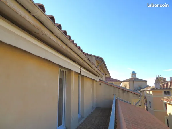 T3 de 84m2 avec balcon de 14m2 et parking - Aix-en-Provence Vieux-centre