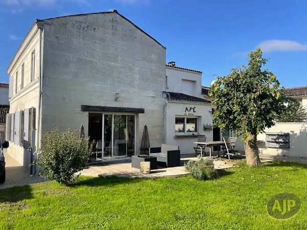 Maison 6 pièces 170 m²