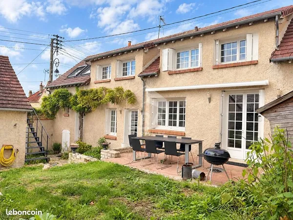 Longère 5 pièces 130 m²