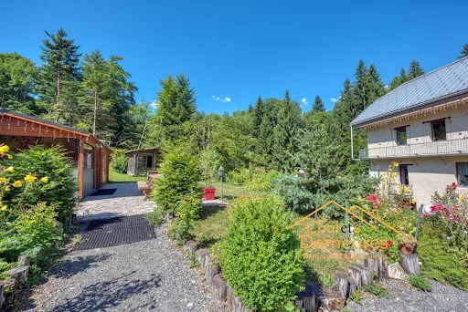 Chalet 10 pièces 341 m²