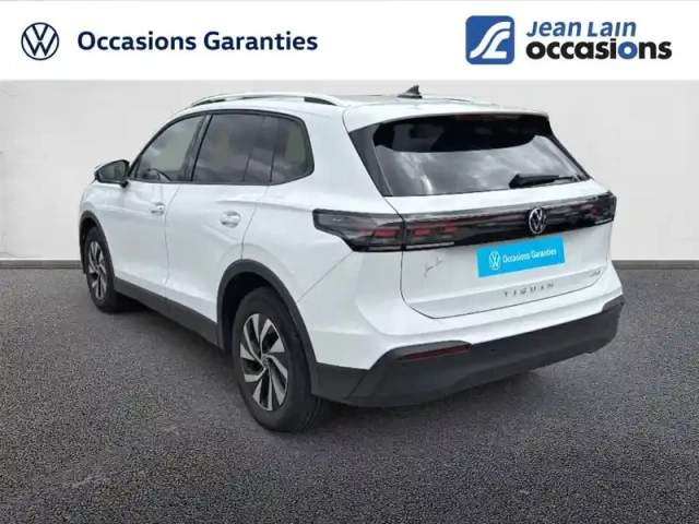 Volkswagen Tiguan 1.5 etsi 130ch dsg7 — photo 11