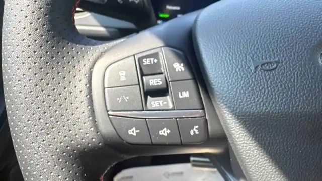 Ford Kuga 2.5 duratec 243 ch phev powershift — photo 23