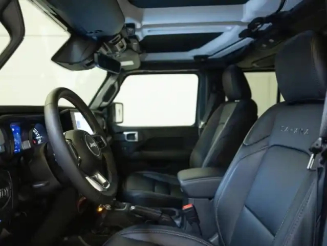 Jeep Wrangler unlimited 2.0 t 380ch 4xe sahara command trac — photo 7
