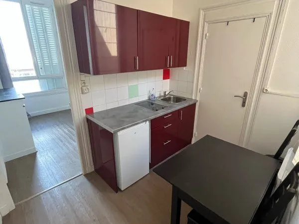 T1 situé place D'erlon meublée pour 490 euros