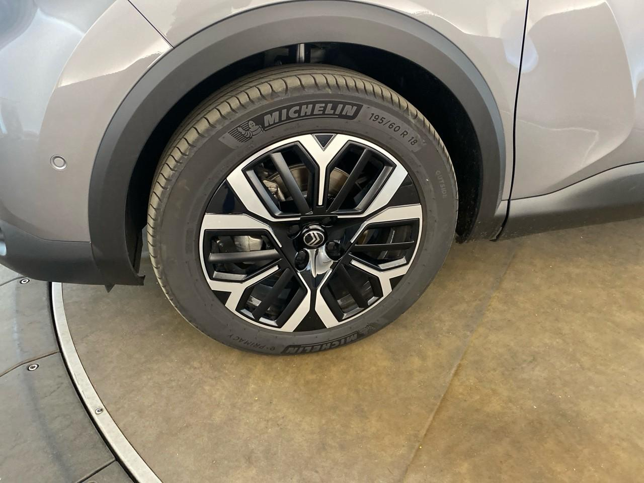 Citroën C4 X hybride 145 ch e-dcs6 max — photo 11