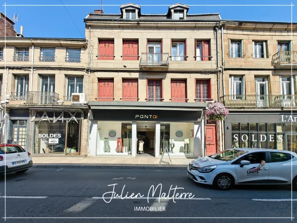 Local 3 pièces 130 m²