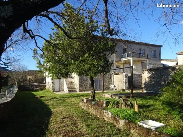 Mas 4 pièces 120 m²