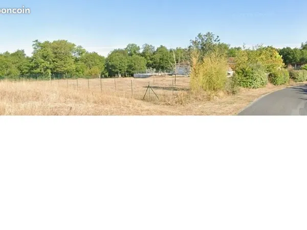 Terrain 3 368 m² La Cassagne