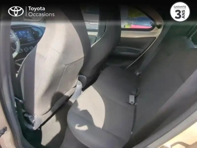Toyota Aygo X 1.0 vvt-i 72ch air design my24 — photo 12