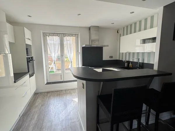 Appartement meublé 90m2 - hyper-centre de Lannemezan