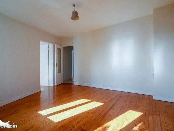 Appartement 4 pièces 64 m²