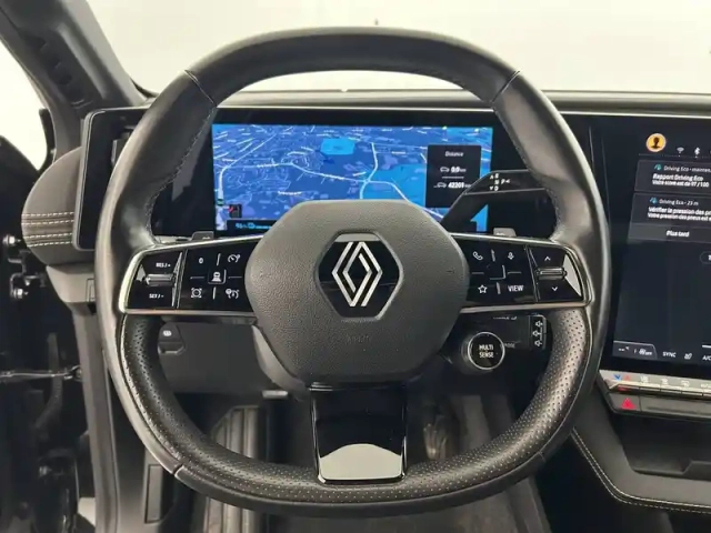 Renault Megane e-tech ev60 220 ch super charge — photo 24
