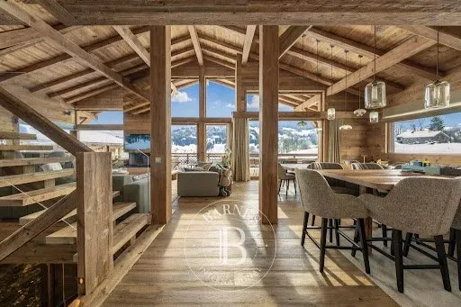 Chalet 7 pièces 245 m²