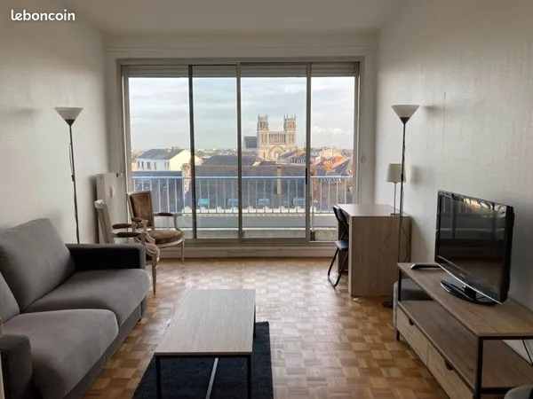 LOUER - ANGERS CENTRE-VILLE - grand T2 meublé Boulevard Foch - 51m2