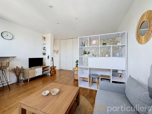 Saint Maur des Fossés- Appartement T1 avec balcon à Adamville