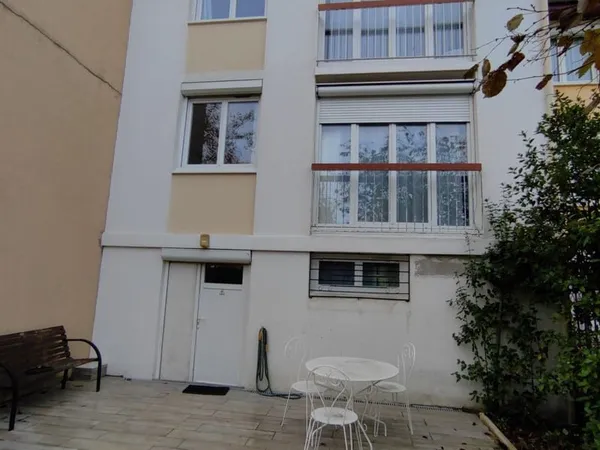 Belle Maison 7P 5CH Idéalement située entre Port Cergy et Préfecture