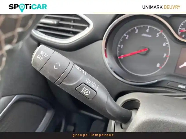 Opel Crossland 1.2 turbo 110ch elegance — photo 30