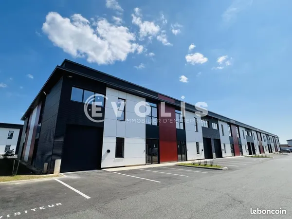 Local d'activité 186 m²