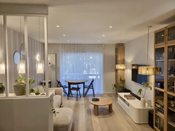 T3 traversant de 74,5 m2 avec balcon Chambéry Centre