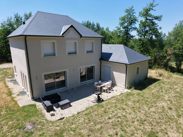 Maison 5 pièces 185 m²