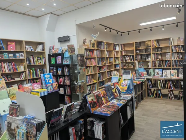 Librairie 75 m² Lunel
