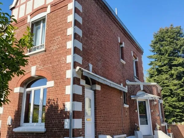 Maison de maitre/petit manoir à louer
