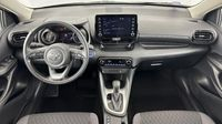 Toyota Yaris 116h Design 5p MY22 — photo 11