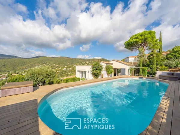Maison d'architecte avec vue mer