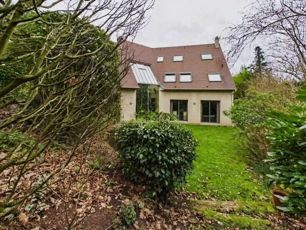 Maison 6 pièces 198 m²