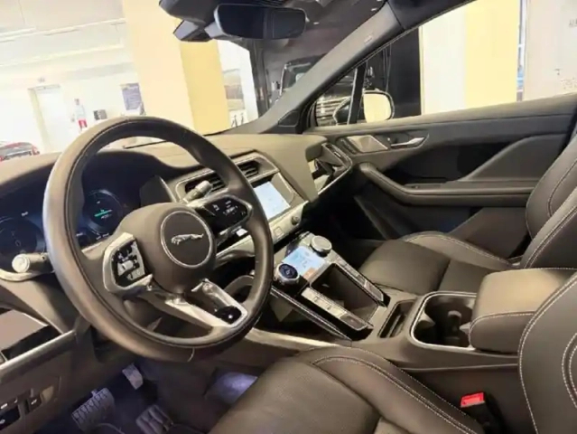 Jaguar I-Pace ev400 se awd 13cv — photo 15
