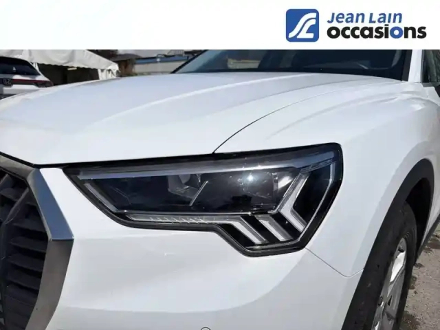 Audi Q3 35 tfsi 150 ch s tronic 7 — photo 19