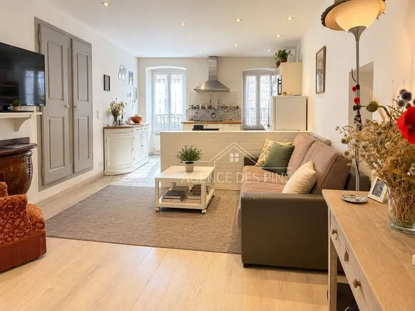 Studio 1 pièce 28 m²