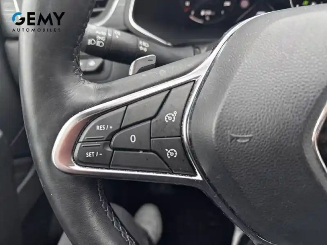 Renault Captur mild hybrid 160 edc — photo 52