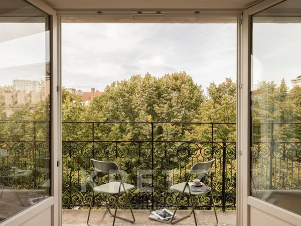 LYON 6 - DUPLEX D'EXCEPTION EN DERNIER ÉTAGE ET SON BALCON FILANT