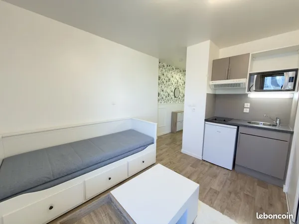 Studio 1 pièce 19 m²