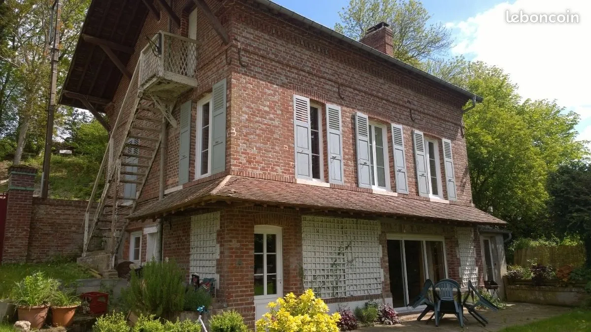 Photo 1