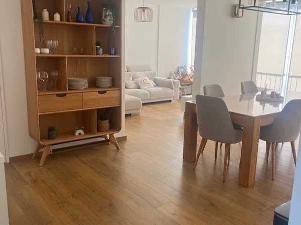 Appartement rénové avec vue mer - Marseille 9e