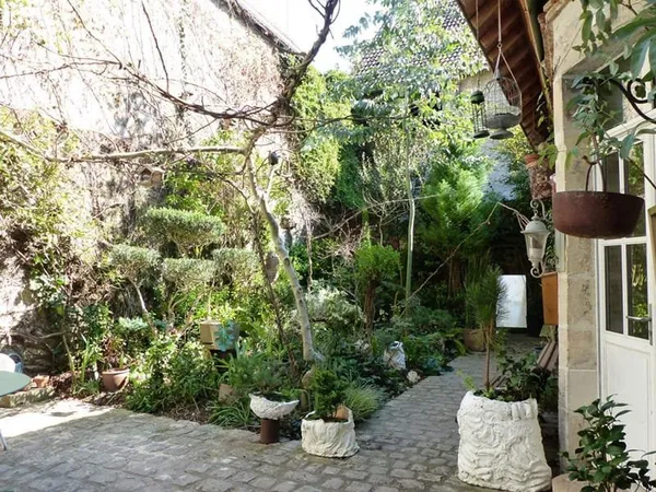 Maison de ville 10 pièce(s) 300 m2 VENTE À TERME OCCUPÉE